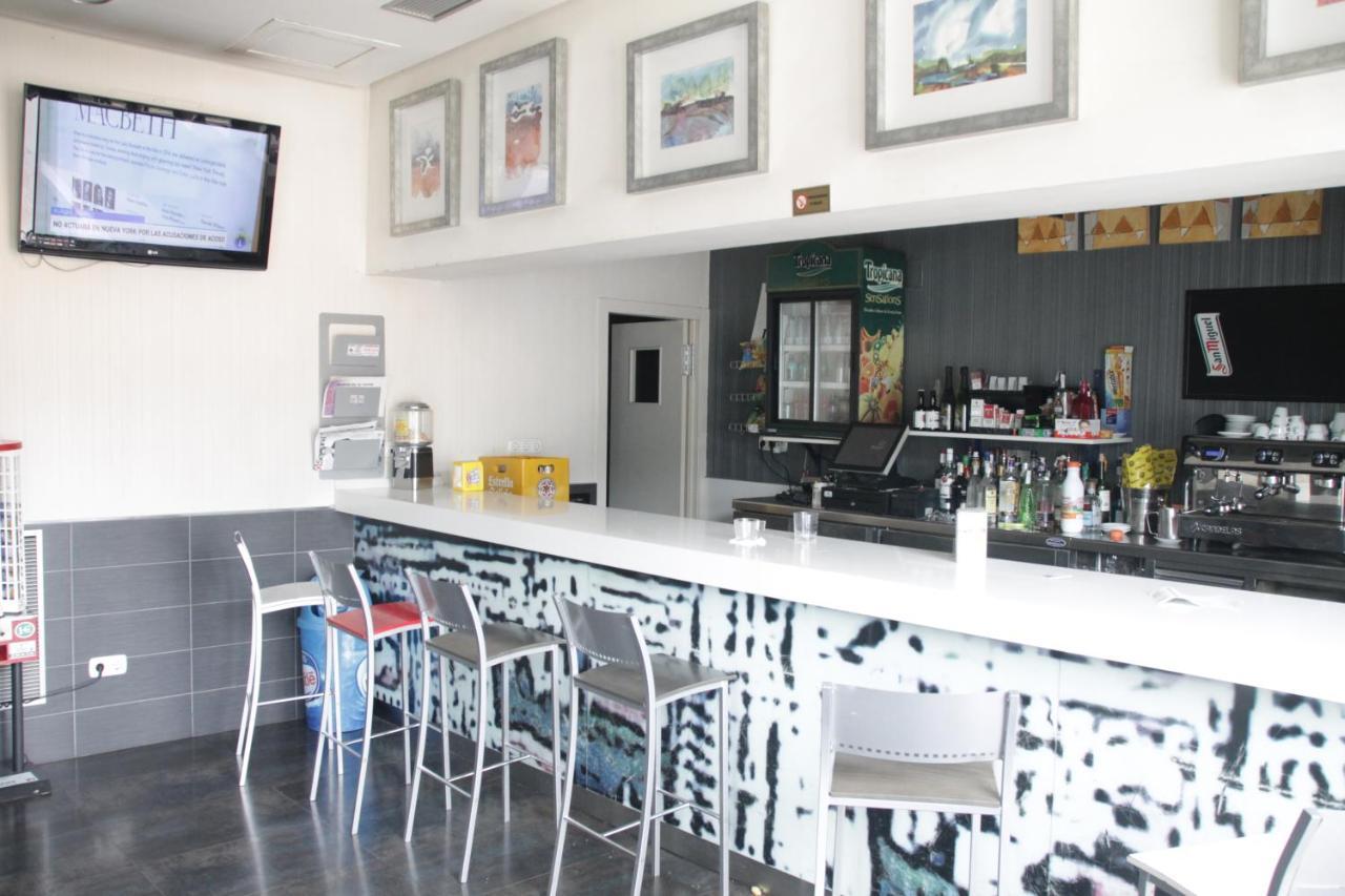 Hostal Francisco Salinas Burgo 外观 照片